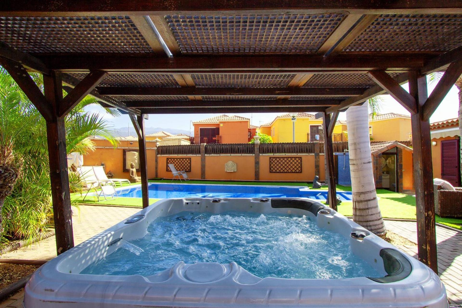 Villa Jardin De Buda أرونا المظهر الخارجي الصورة